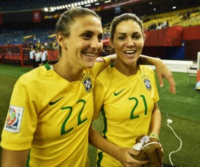 Brasileiras tem segundo triunfo no Mundial do Canadá (foto: Fifa/Getty images)