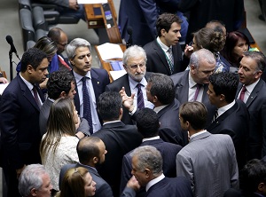 Deputados debatem impeachment na Câmara. Foto: Ananda Borges / Câmara dos Deputados.