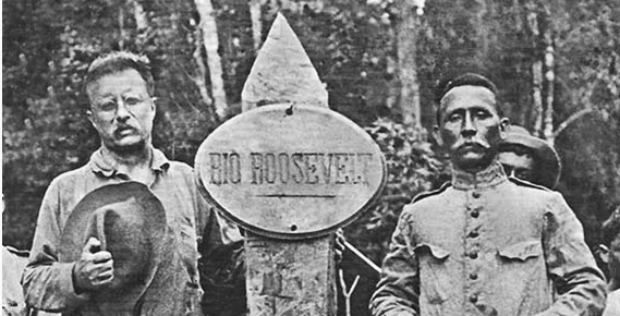 Theodore Roosevelt e Rondon às magens do Rio Roosevelt, que era conhecido como o "Rio da Dúvida" até ocorrer a Expedição Científica Rondon-Roosevelt (1913-1914).