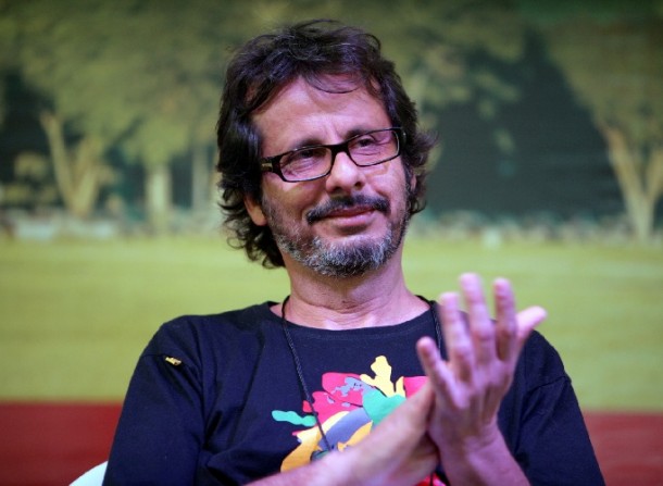 O escritor e jornalista José Rezende Jr. é um dos entrevistados do Entrelivros