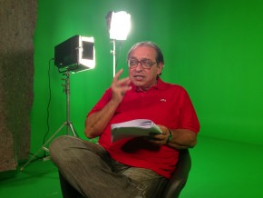 O escritor e jornalista Ruy Castro apresenta a série