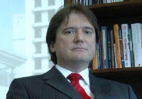 Pedro Estevam Serrano