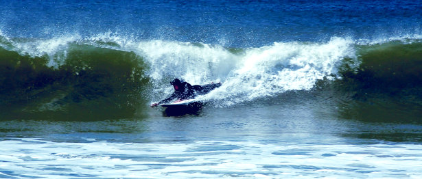 Juan Martin tem o surf como grande paixão.