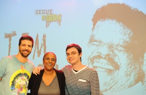 Sandra de Sá com os apresentadores Mauricio Pacheco e Mariano Marovatto
