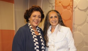 Leda Nagle e Maria Bethânia em uma edição do Sem Censura de 2010