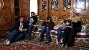 A família iraquiana diante da TV