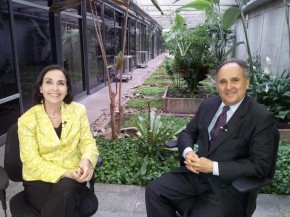 A apresentadora Vera Barroso com o senador Cristovam Buarque