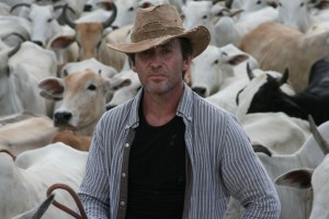 Amazônia com Bruce Parry - Fazenda de gado