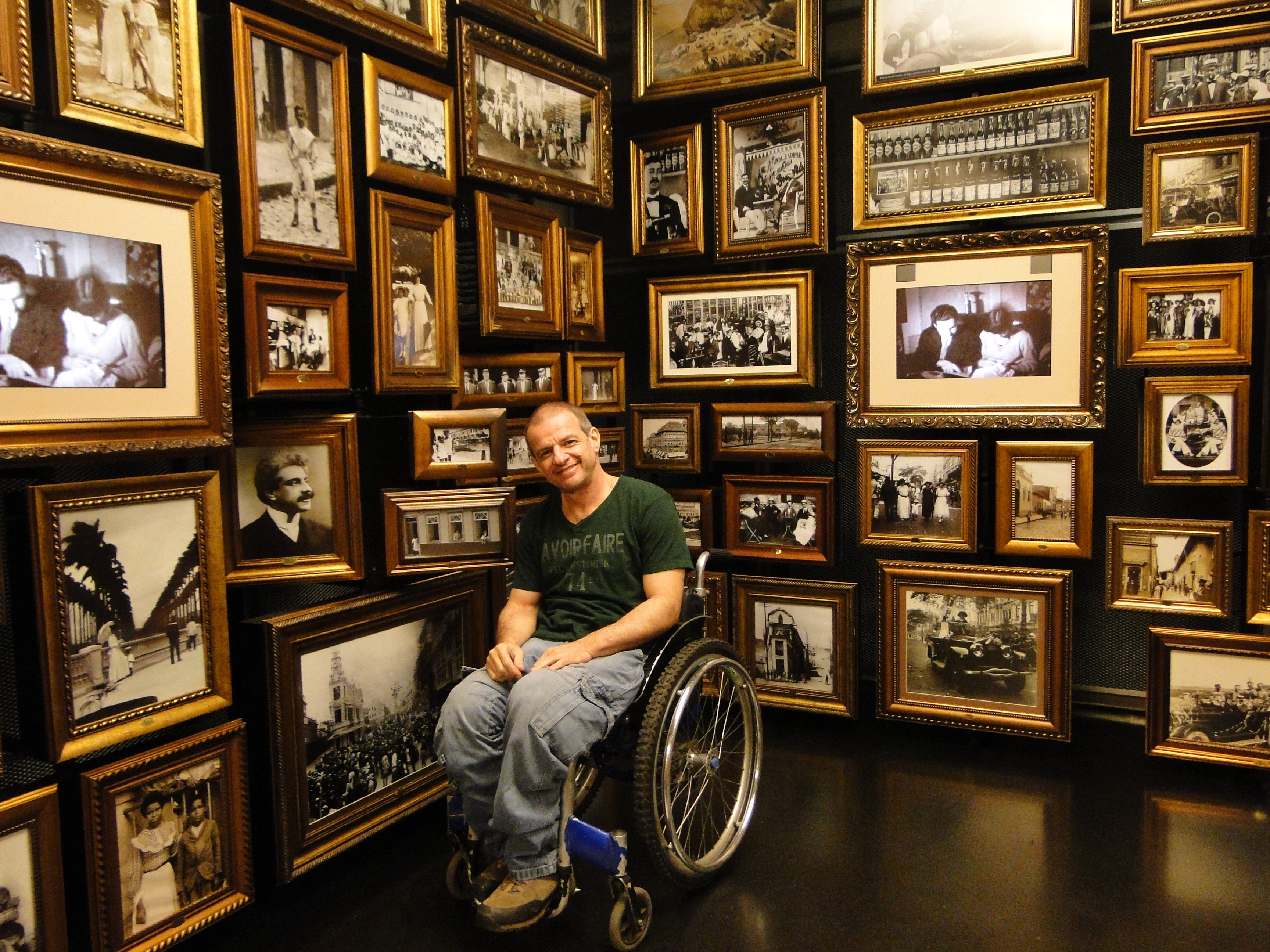 Zé Luiz Pacheco visita o Museu do Futebol, em São Paulo