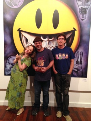 Liliane Reis com Amarildo e João Francisco, integrantes da banda Cambada Mineira