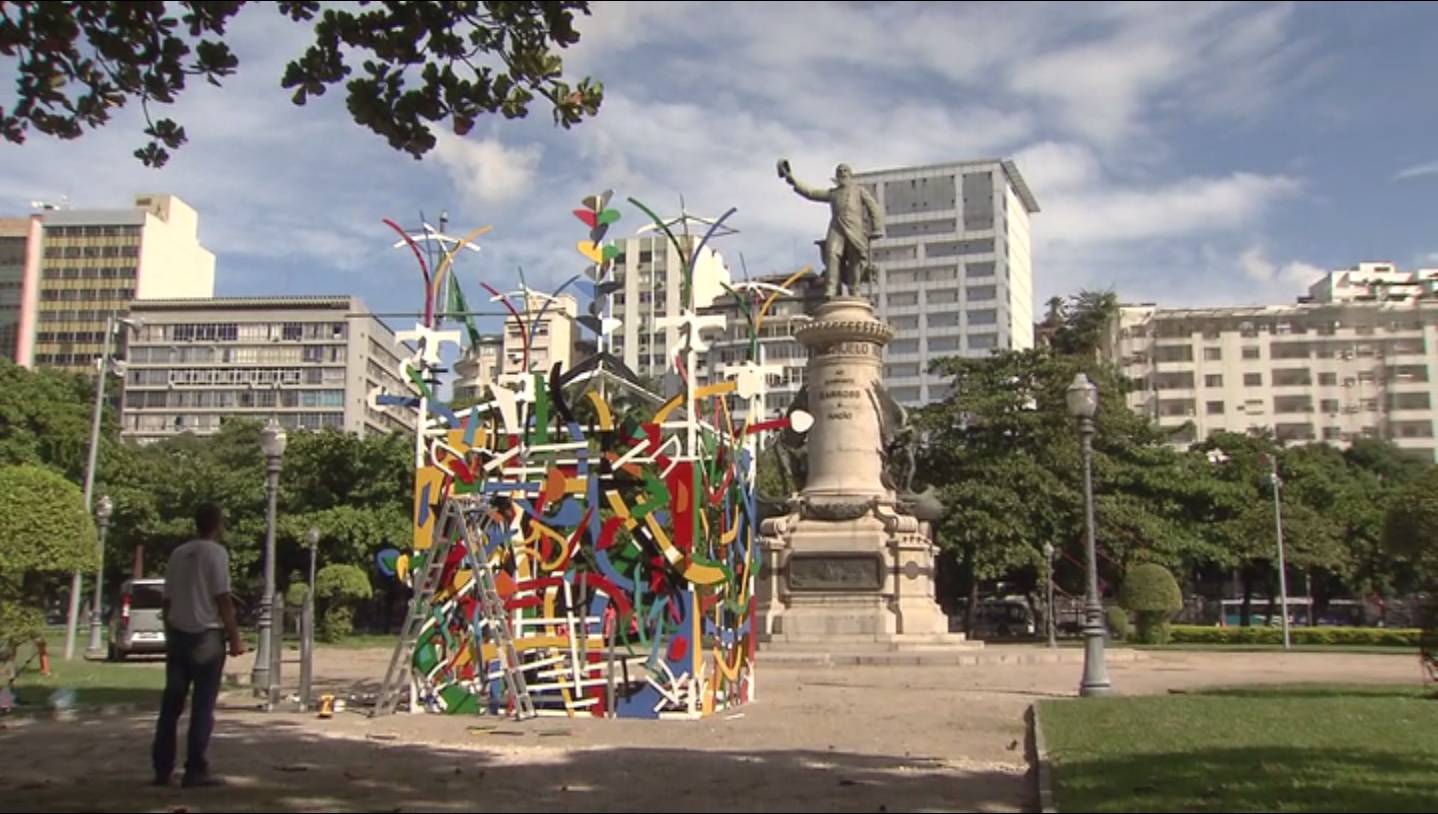 Exposição na Praça Paris, no Rio de Janeiro