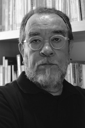 O escritor Fernando Morais é o entrevistado do Espaço Público