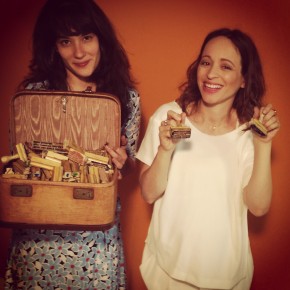 Keli Freitas, Liliane Reis e os carimbos cheios de poesia