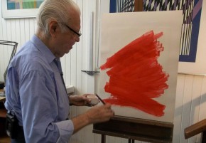 Israel Pedrosa mostra o vermelho de sua produção artística