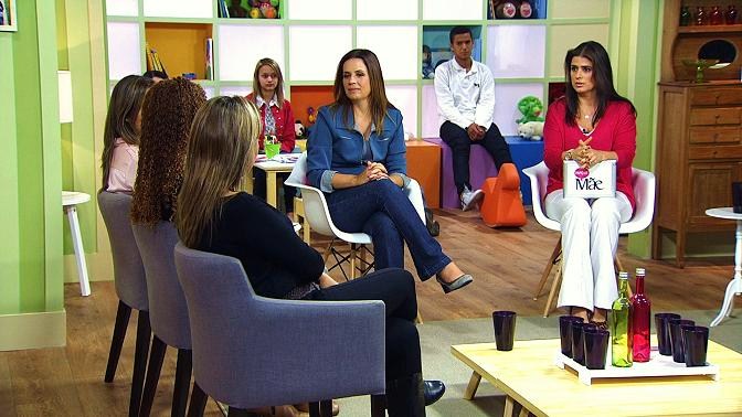 Mariana Kotscho e Roberta Manreza conversam com mães