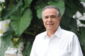Roberto D'Avila resgata entrevistas com três grandes personalidades