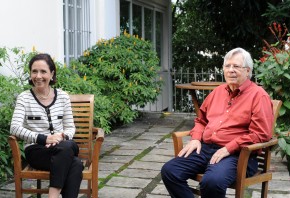 Vera Barroso conversa com o cineasta Roberto Farias