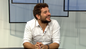O ator Daniel Oliveira é o entrevistado do Espaço Público