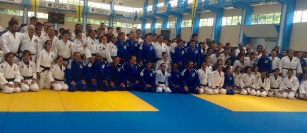 Stadium confere a homenagem aos judocas que trouxeram medalhas olímpicas para o Brasil